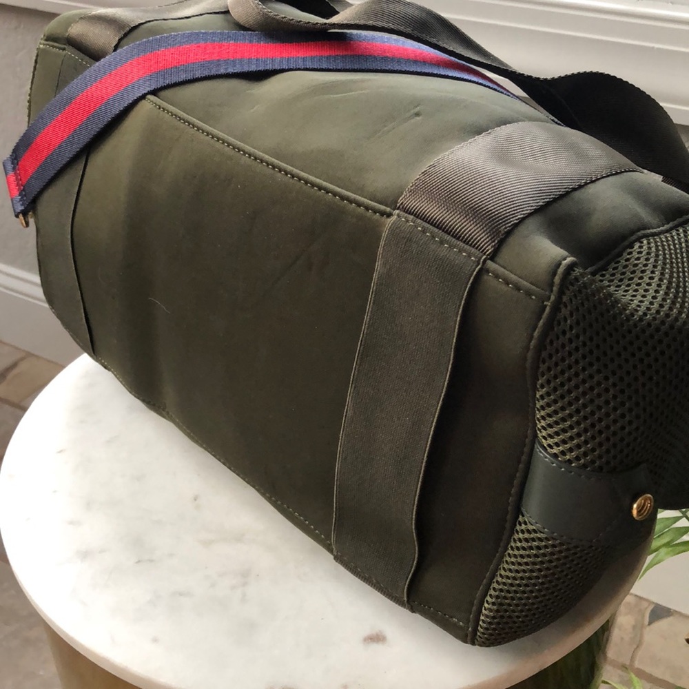 ๐ Stella & Dot Olive Crush It Duffle - Picture 8 of 10